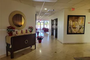 6422 Collins Ave, Miami Beach, FL 33141 - Photo 24