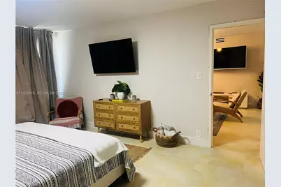 5225 Collins Ave #914, Miami Beach, FL 33140 - Photo 14