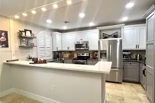 1616 NE 9th St, Fort Lauderdale, FL 33304 - Photo 6