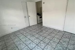 106 NW 3rd St, Hallandale Beach, FL 33009 - Photo 2