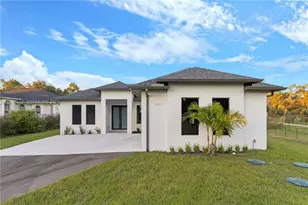 3587 SE 18th Ave, Naples, FL 34117 - Photo 2