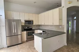 1980 SE 11th St, Homestead, FL 33035 - Photo 2