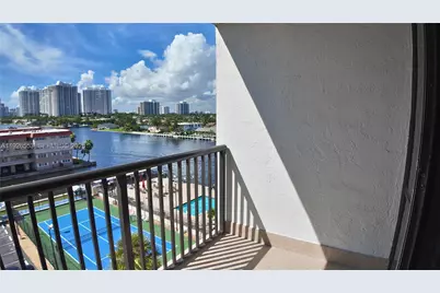 2017 S Ocean Dr #706, Hallandale Beach, FL 33009 - Photo 2