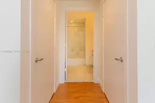 1050 Brickell Ave, Miami, FL 33131 - Photo 20