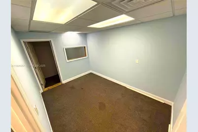 2727 E Oakland Park Blvd #303, Fort Lauderdale, FL 33306 - Photo 12