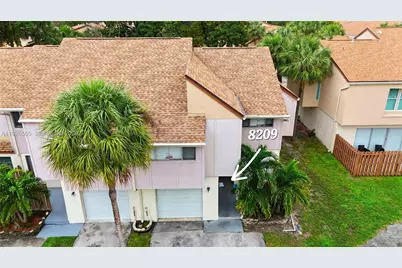 8209 NW 8th St #1, Plantation, FL 33324 - Photo 2