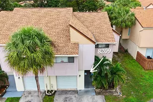 8209 NW 8th St, Plantation, FL 33324 - Photo 2