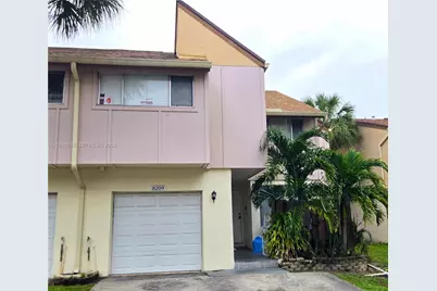 8209 NW 8th St #1, Plantation, FL 33324 - Photo 1
