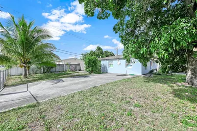 4020 E 10th Ave, Hialeah, FL 33013 - Photo 6