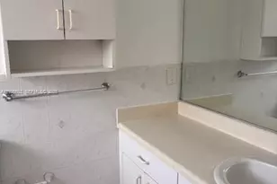 206 SW 67th Terrace, Pembroke Pines, FL 33023 - Photo 6