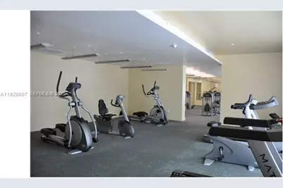 350 NE 24th St #906, Miami, FL 33137 - Photo 8