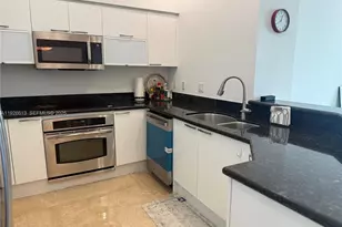 15051 Royal Oaks Ln, North Miami, FL 33181 - Photo 10