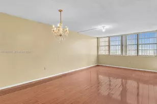 1301 NE Miami Gardens Dr, Miami, FL 33179 - Photo 20