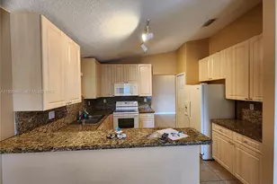 1580 NE 35th Ave, Homestead, FL 33033 - Photo 12