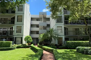 8811 SW 132nd Pl, Miami, FL 33186 - Photo 2