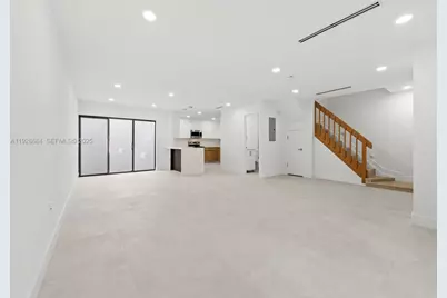 6885 NW 169th St #66D, Hialeah, FL 33015 - Photo 2