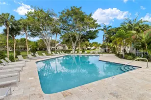 1056 E Lakes Dr, Deerfield Beach, FL 33064 - Photo 38