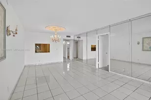 9235 Lagoon Pl, Davie, FL 33324 - Photo 14