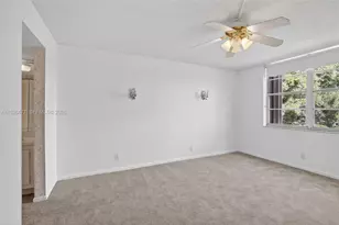 9235 Lagoon Pl, Davie, FL 33324 - Photo 16