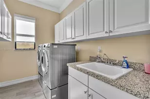 9172 E Leon Cir E, Parkland, FL 33076 - Photo 48