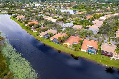 2893 Oakbrook Dr, Weston, FL 33332 - Photo 1