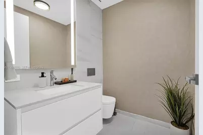 300 Biscayne Blvd Way #301E, Miami, FL 33131 - Photo 22