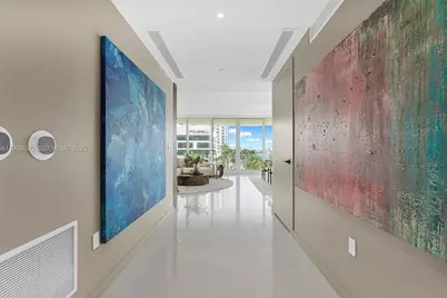 300 Biscayne Blvd Way #301E, Miami, FL 33131 - Photo 6
