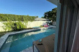 9541 Carlyle Ave, Surfside, FL 33154 - Photo 4