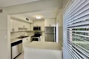 110 Salamanca Ave, Coral Gables, FL 33134 - Photo 16