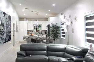 1209 NE 32nd Ave, Homestead, FL 33033 - Photo 4