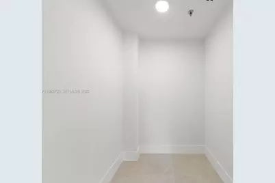 4854 NW 7th St #206, Miami, FL 33126 - Photo 18