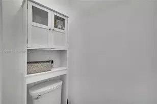 1135 Satinleaf St, Hollywood, FL 33019 - Photo 48