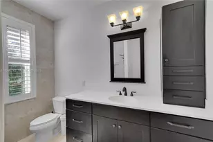 1135 Satinleaf St, Hollywood, FL 33019 - Photo 34