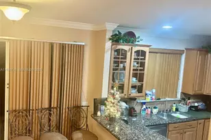 12425 NW 54th Ct, Coral Springs, FL 33076 - Photo 6