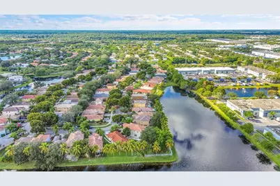 4941 Pelican St, Coconut Creek, FL 33073 - Photo 54