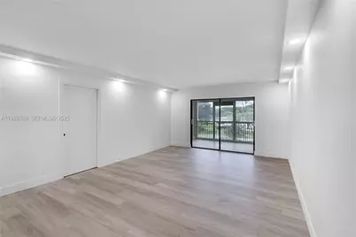 14475 Strathmore Ln #305, Delray Beach, FL 33446 - Photo 6
