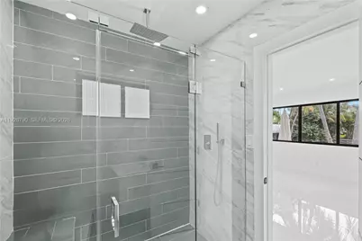 1200 Cleveland Rd, Miami Beach, FL 33141 - Photo 32
