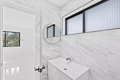 1200 Cleveland Rd, Miami Beach, FL 33141 - Photo 30