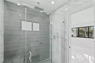 1200 Cleveland Rd, Miami Beach, FL 33141 - Photo 30