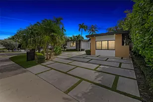 1200 Cleveland Rd, Miami Beach, FL 33141 - Photo 12