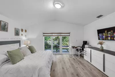 15241 Wilshire Ct, Pembroke Pines, FL 33027 - Photo 32