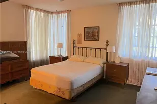 942 NE 199th St, Miami, FL 33179 - Photo 10