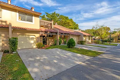 3430 Torremolinos Ave #C-34A, Doral, FL 33178 - Photo 2