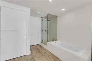650 NE 32nd St, Miami, FL 33137 - Photo 18