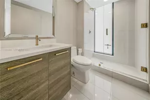 650 NE 32nd St, Miami, FL 33137 - Photo 24