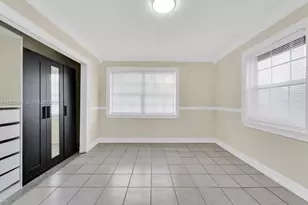 417 SW 3rd St, Hallandale Beach, FL 33009 - Photo 22