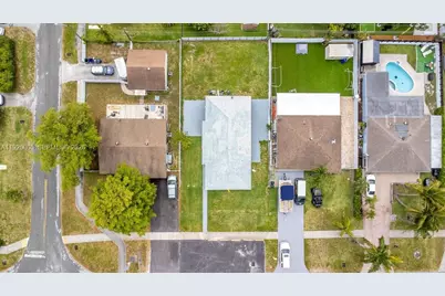 417 SW 3rd St, Hallandale Beach, FL 33009 - Photo 38