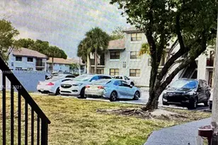 7130 NW 179th St, Hialeah, FL 33015 - Photo 2