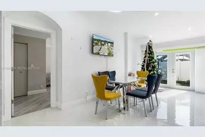 4908 Lombard Pass Dr, Lake Worth, FL 33463 - Photo 6