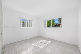 3925 NW 19th Ave, Oakland Park, FL 33309 - Photo 20